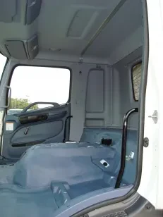 Toyota Hino 500 15-257 Cab — photo 4 of 5