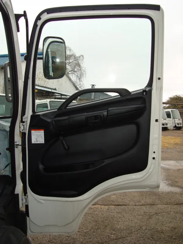 Toyota Hino 500 1521 (New version) Cab — photo 6 of 9
