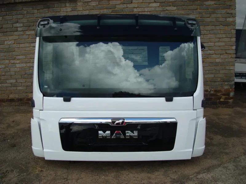 MAN TGM 18.240 Day Cab (Semi-Trim) — photo 1 of 11