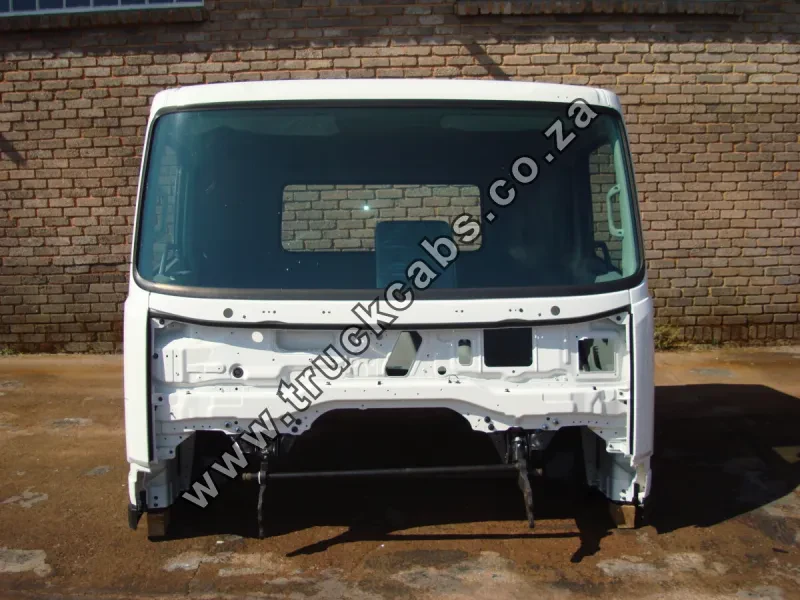 UD Trucks Croner PKE250 Cab (Semi-Trim) — photo 1 of 9