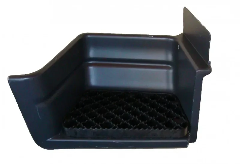 Iveco Eurocargo Step box lower – Right — photo 1 of 2