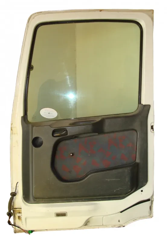 Mercedes-Benz Actros MP1 Door – Right — photo 2 of 2