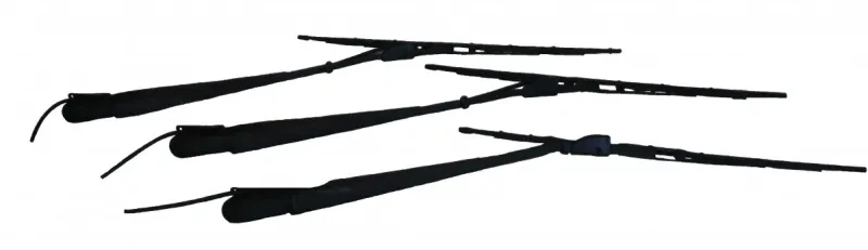 Isuzu FTR850 Wiper arm and blades