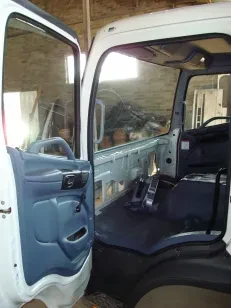 Toyota Hino 500 15-258 Cab — photo 3 of 5