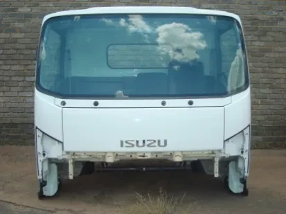 Isuzu NQR500N series Cab — photo 1 of 8