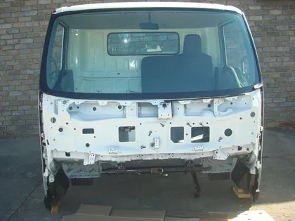 Hino 300 (2012) 915 Cab — photo 2 of 5